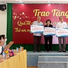 Chủ tịch Quốc hội Nguyễn Thị Kim Ngân tham dự lễ trao quà Tết tại tỉnh Bến Tre