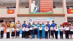 PV GAS tiếp sức học sinh đến trường trong năm học mới