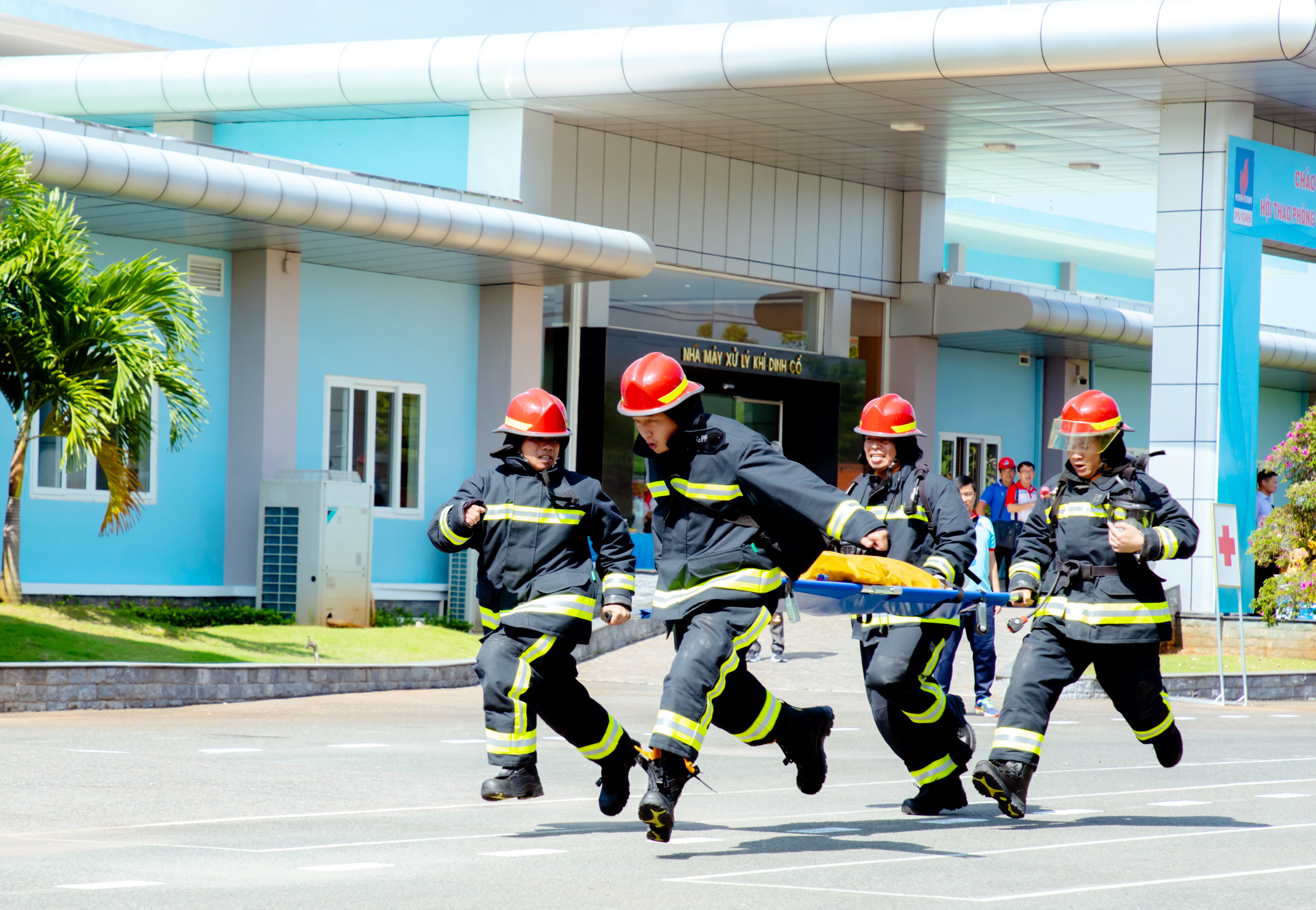 Các ATVSV tham gia tích cực vào hoạt động huấn luyện, tập huấn, thi đấu và diễn tập các chương trình bảo vệ an toàn công trình khí