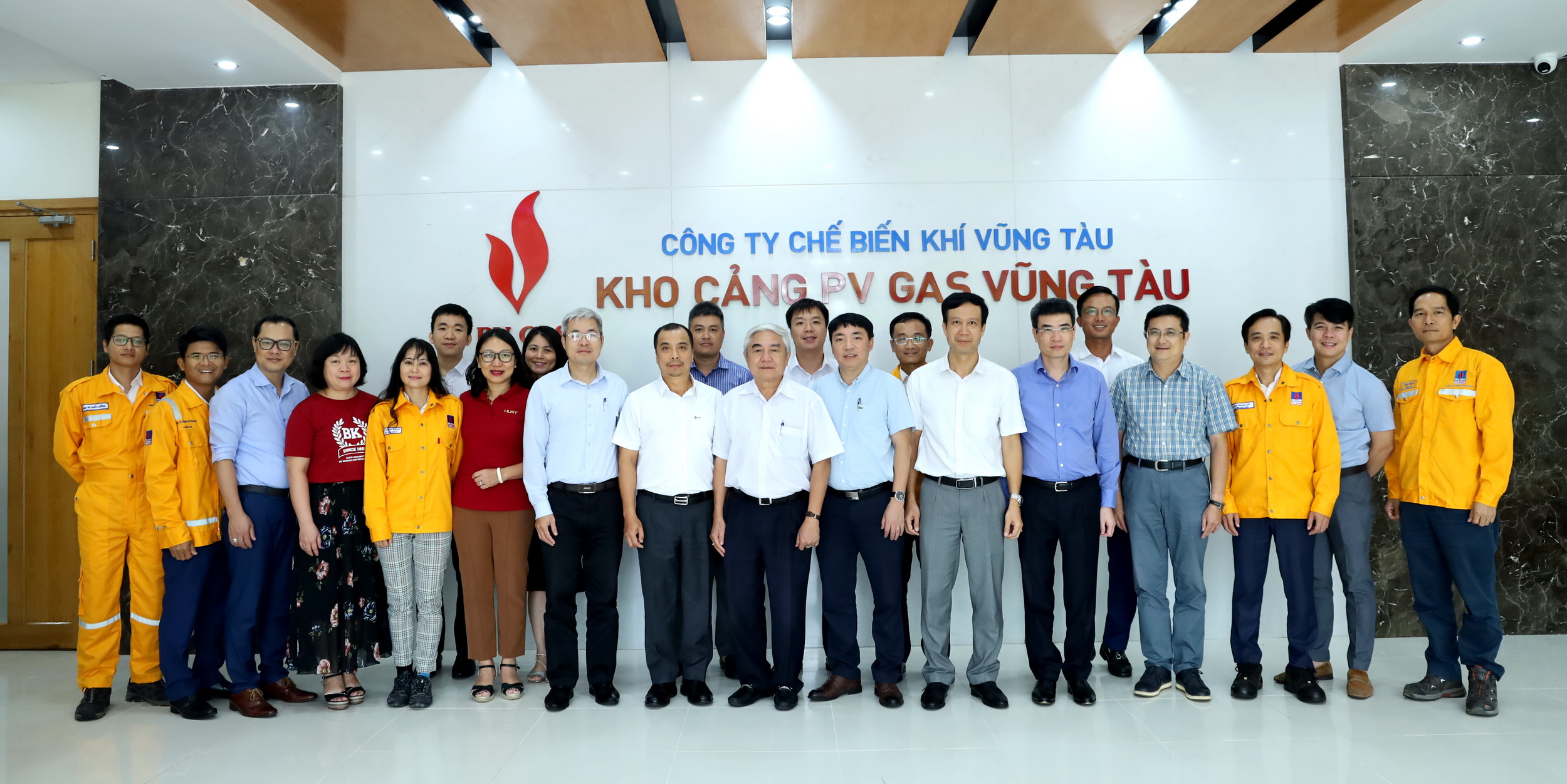 đoàn Đại Học Bách Khoa tại PV GAS