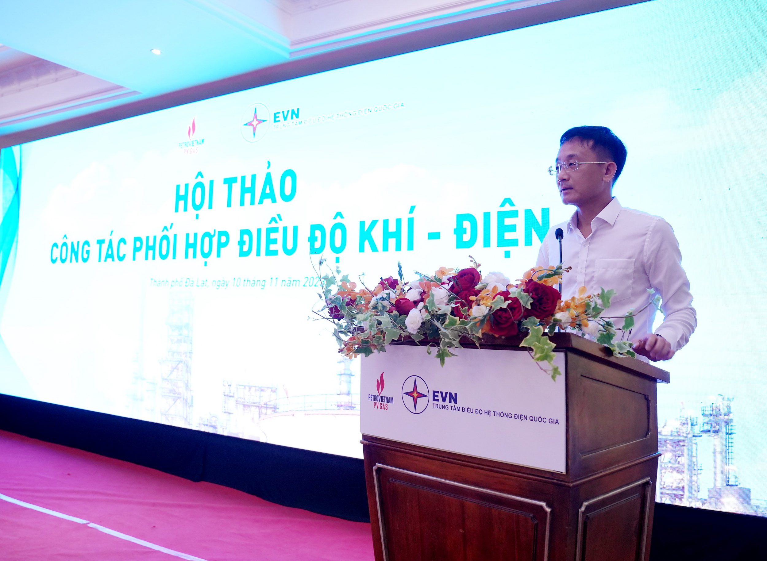 Ông Trần Nhật Huy, Phó Tổng giám đốc PV GAS khai mạc Hội thảo