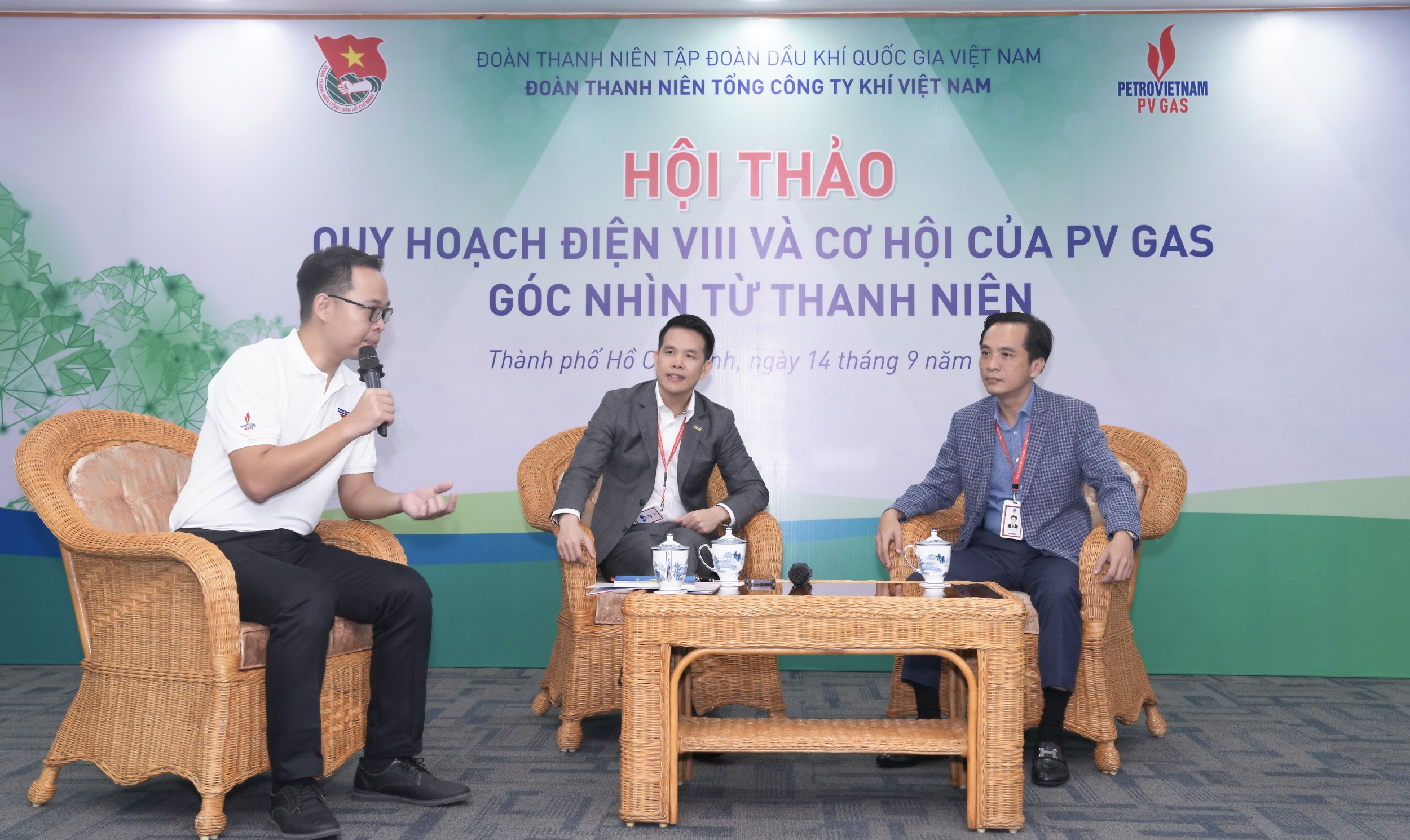 Hội thảo “Quy hoạch Điện VIII và cơ hội của PV GAS, góc nhìn từ thanh niên”