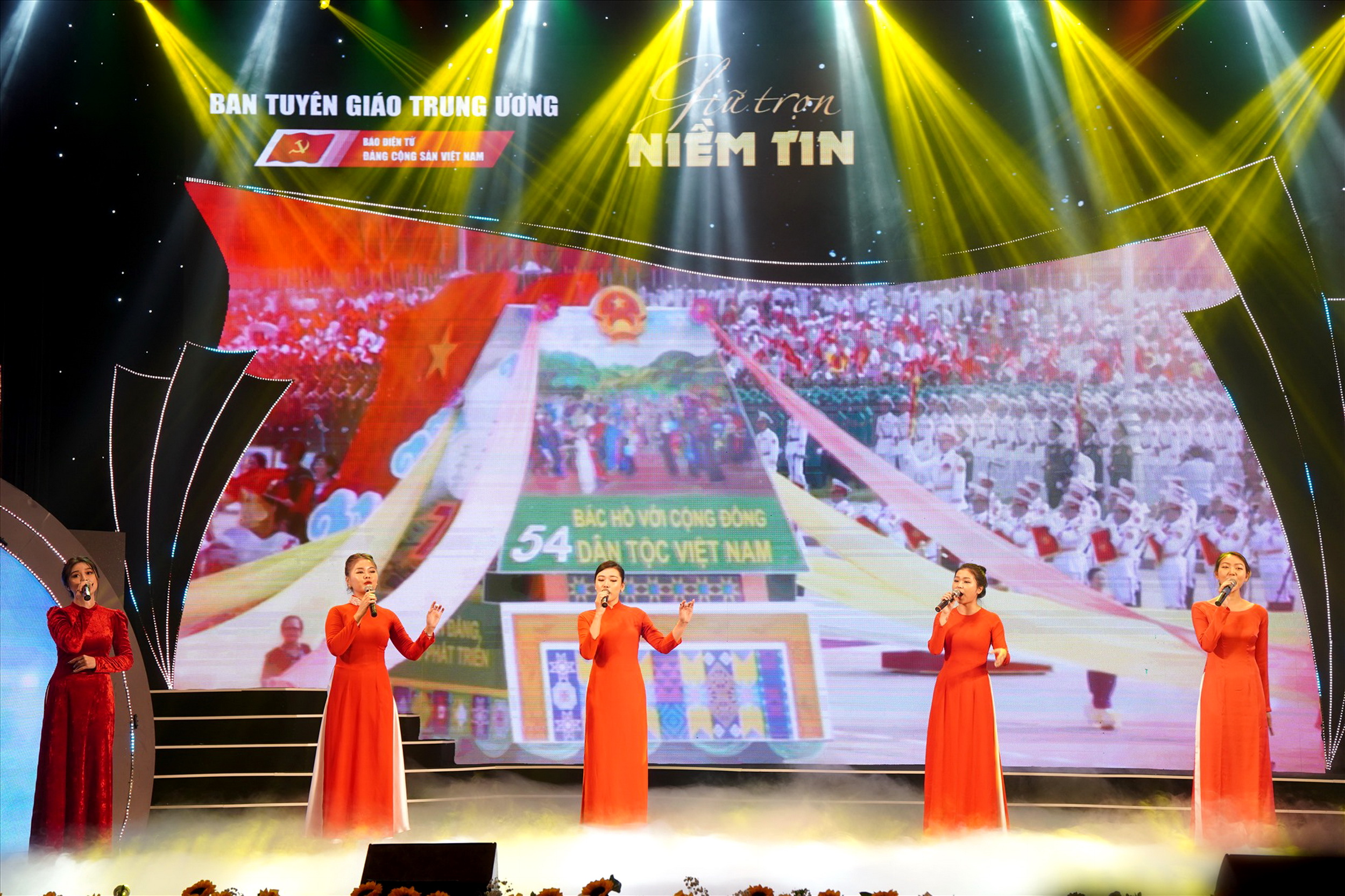 Cuộc thi vẽ tranh với chủ đề "Bảo tồn biển, bảo vệ loài thủy sản nguy cấp, quý, hiếm vì thế hệ mai sau" thành công ngoài mong đợi