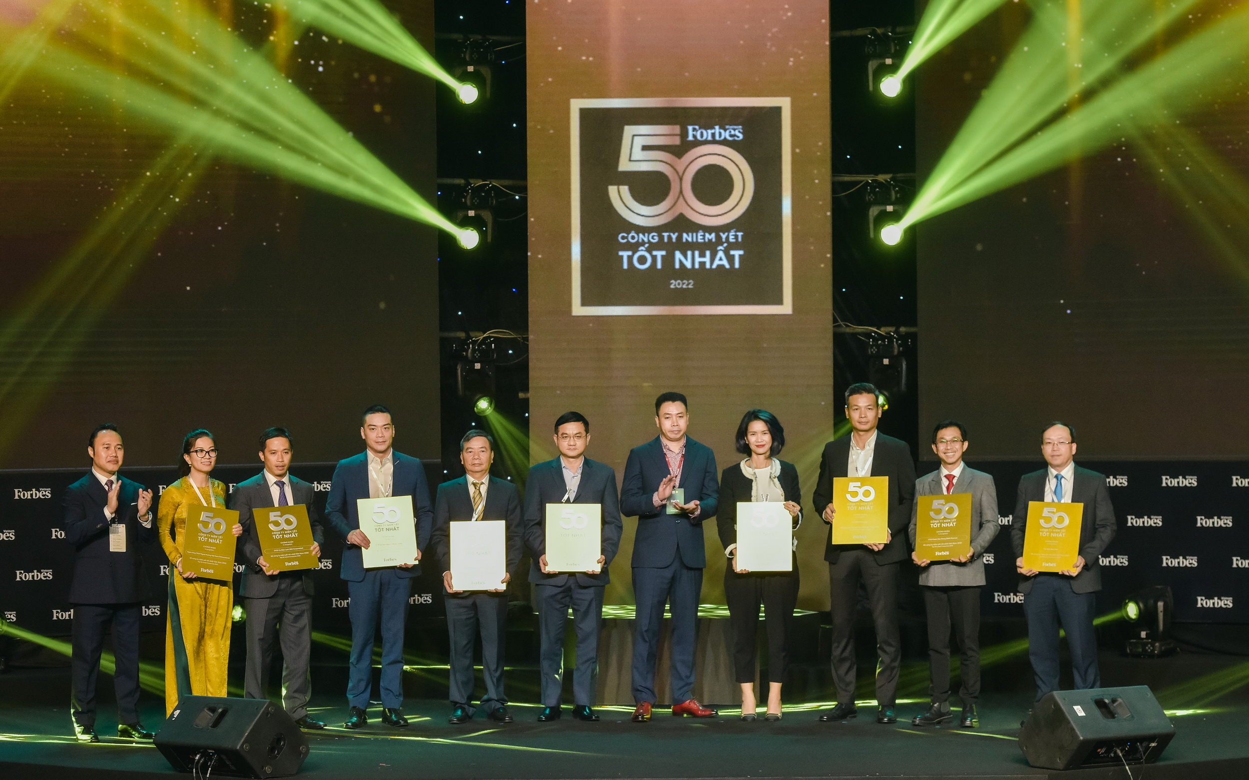 PV GAS đứng trong 9 công ty 10 năm liên tiếp nhận Vinh danh của Forbes “Top50 Công ty niêm yết tốt nhất Việt Nam