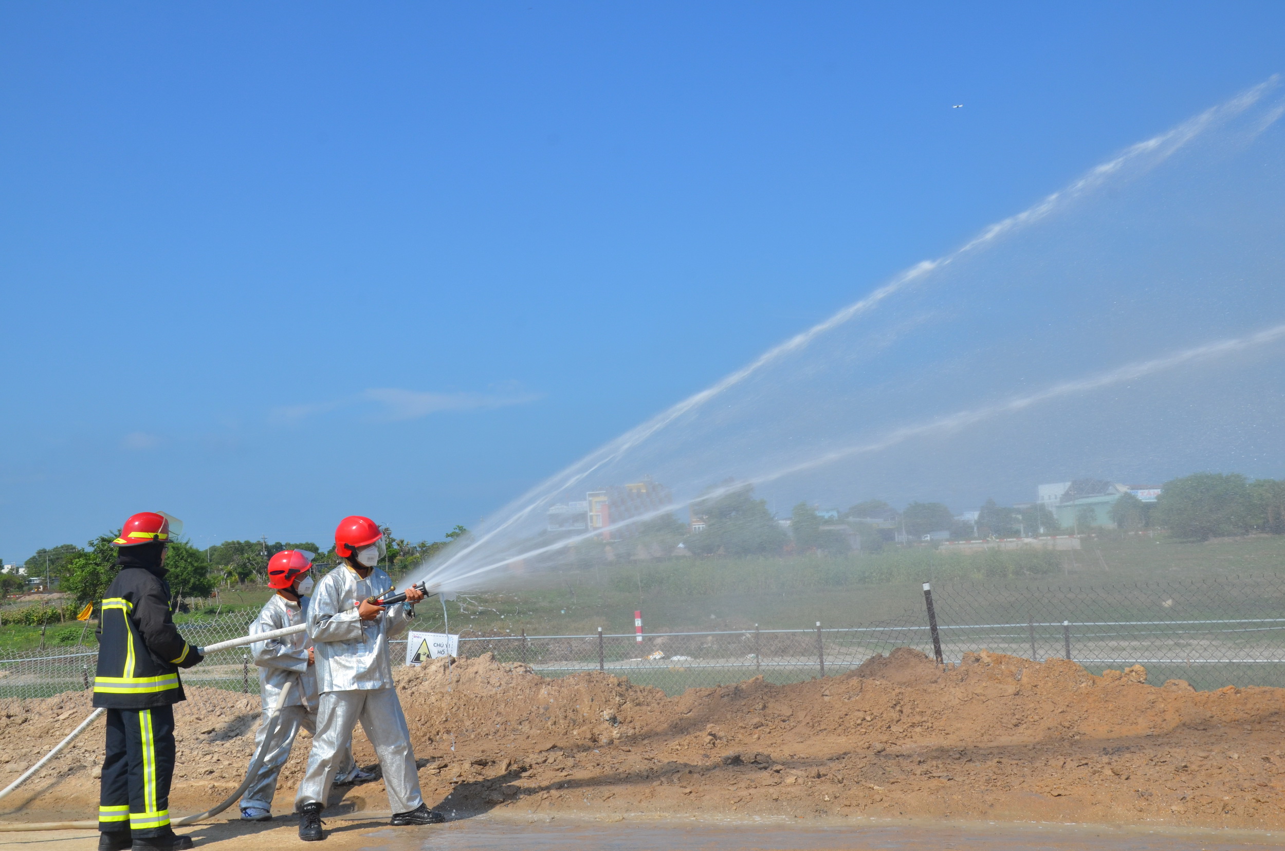 Xử lý phòng chống cháy nổ lây lan