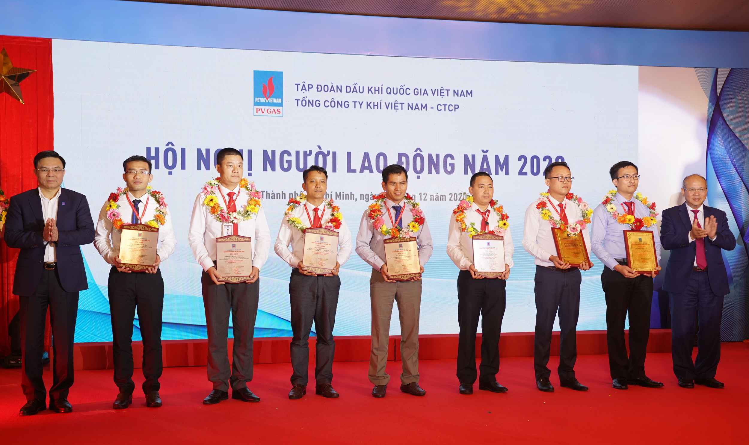 Vinh danh 8 điển hình xuất sắc, tiên tiến của PV GAS được tuyên dương trong phong trào TĐYN 2015 – 2019 của Tập đoàn Dầu khí Việt Nam