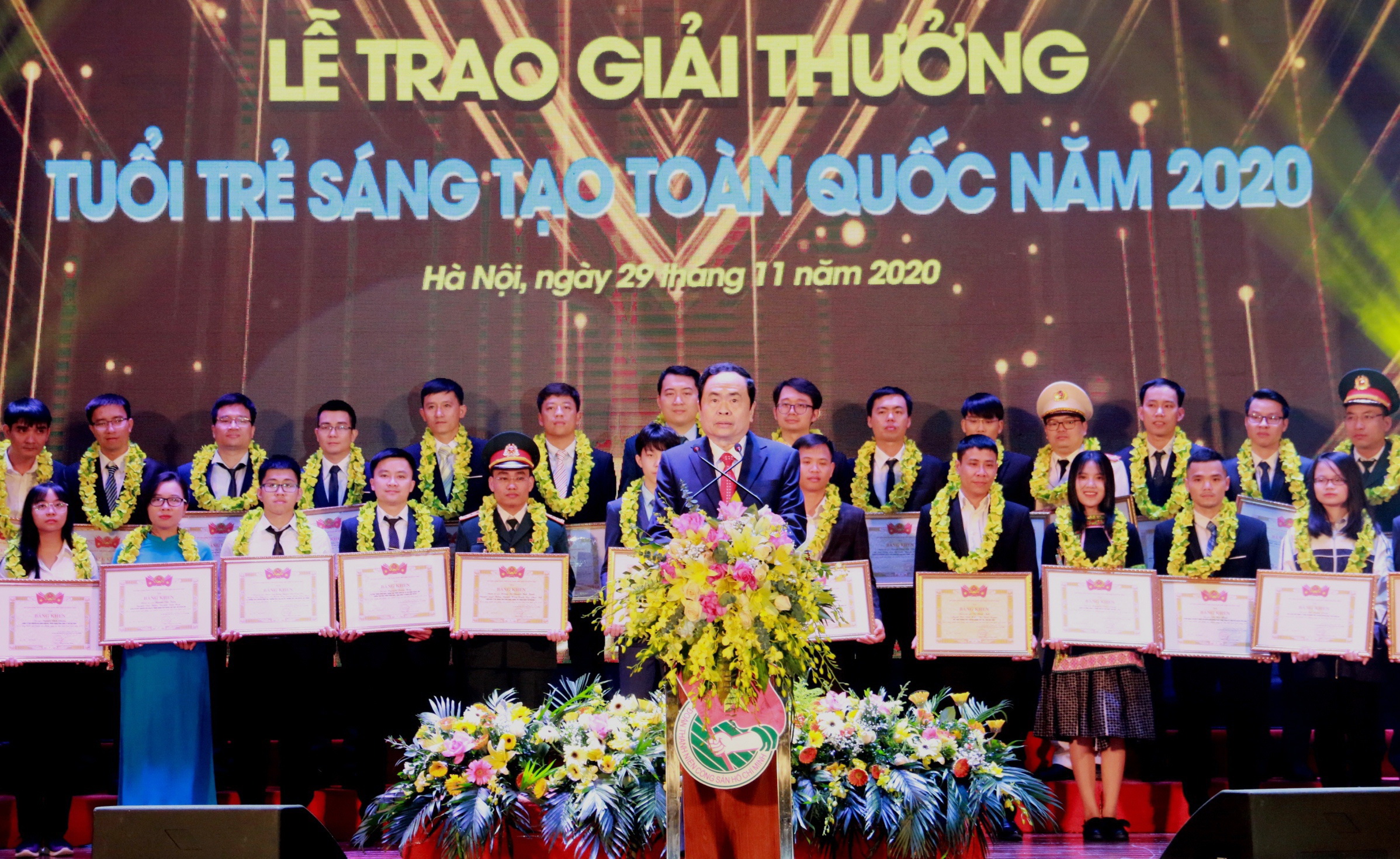 Lãnh đạo Trung ương Đoàn chúc mừng các Gương Tuổi trẻ sáng tạo toàn quốc