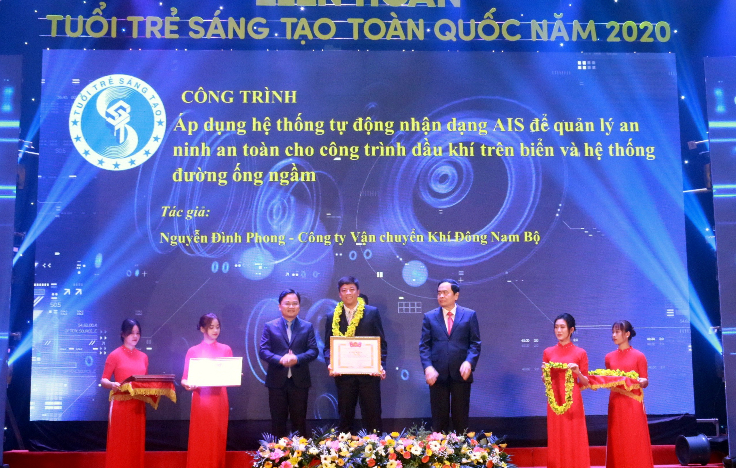 Tuyên dương tác giả Nguyễn Đình Phong – KĐN