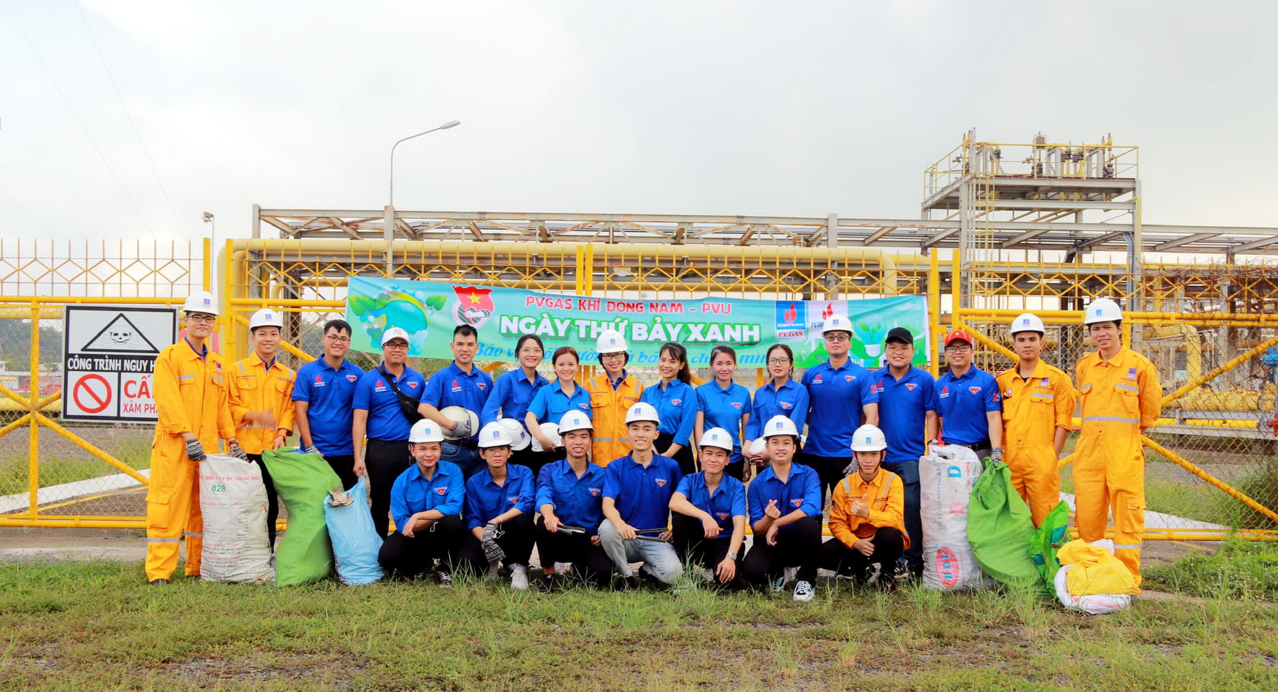 Đoàn thanh niên KĐN và Đoàn thanh niên PVU thực hiện Chương trình “Ngày thứ Bảy Xanh”